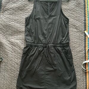 Northface summer dress black v neck tie waist